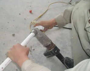 噶尔漏水维修电话